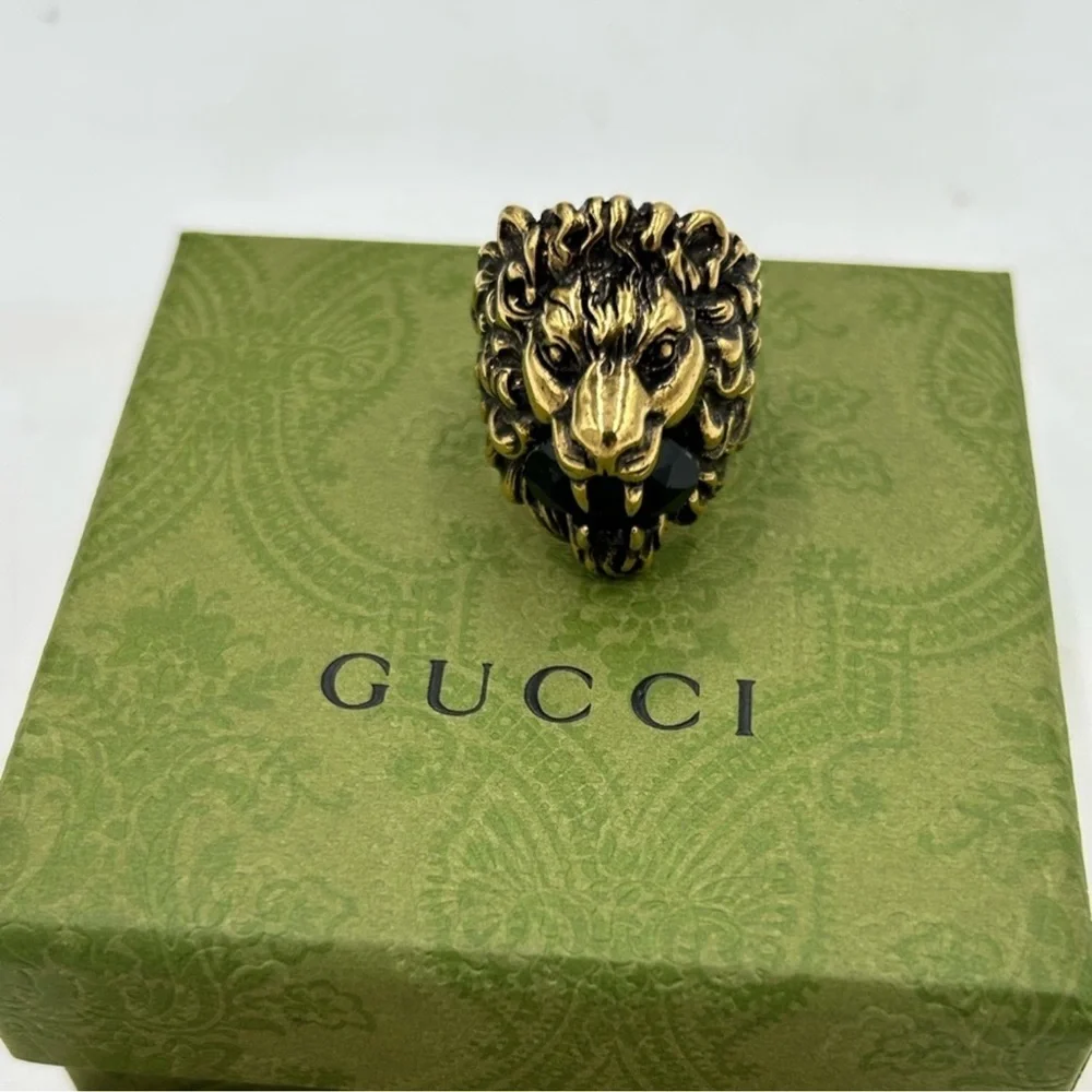 Men’s Gucci iconic Lionhead ring size 10 made in Italy